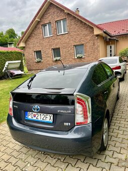 Toyota Prius 1.8 CVT HYBRID - 6