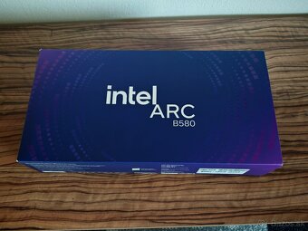 Intel Arc B580 Limited Edition 12GB - 6