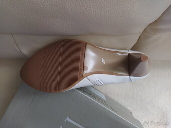 NOVÉ kožené biele jesenné čižmy veľ. 37 (osobný odber) - 6