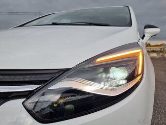 Opel Zafira 1.6CDTi Innovation 136k MT6 5m za 11.900 € s DPH - 6