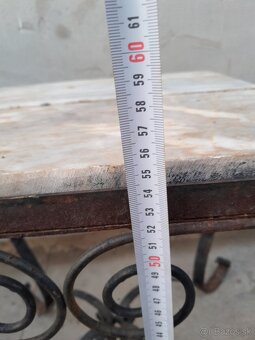 Predám stolík, stojan na kvety - 6