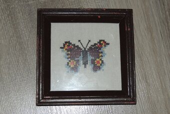 Vyšívané motýle - 6