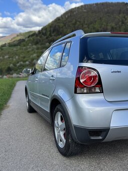 Predám VW Polo Cross 1.2 benzin 51kw - 6