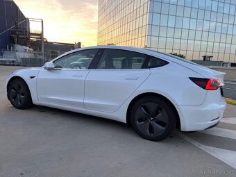 Tesla Model 3 Dual Motor 4x4 - 6