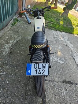 Yamaha SR 400 Cafe Racer - 6