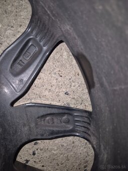 Zimné pneumatiky 215 55 R17 - 6