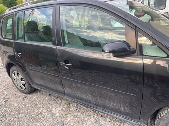 Rozpredam Volkswagen Touran 7miest - 6