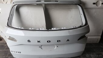 Narazniky,kapoty atd - 6