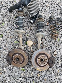 Predám na škoda octavia1 nahradne diely - 6