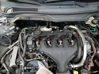 Predám Volvo V50 2.0D - 6