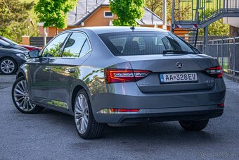Škoda Superb 2.0 TDI 190k 4x4 Style DSG - 6