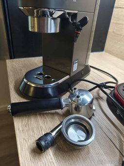 De'Longhi Dedica EC 685.BK - 6