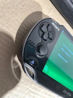 PS VITA PCH-1004 OLED displej -folia +8GB - 6