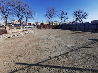 Na  prenájom spevnená plocha - 6