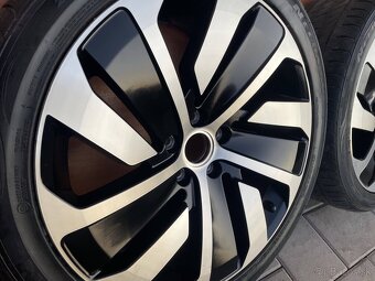 ARTEON MONTEVIDEO 245 40 R19 letné - 6