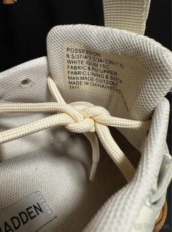Steve Madden 37 - 6
