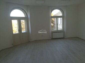 Ponúkame na prenájom kompletne zrekonštruované kancelárske - 6