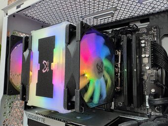 i7 13700K\32GB\RTX 4070Ti\SSD\1000W Zdroj - 6