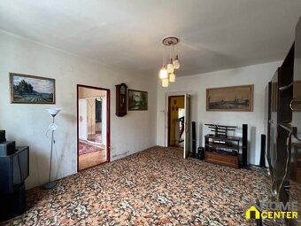 NA PREDAJ starší rodinný dom v tichej oblasti Komárna - 6