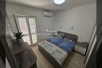PRIVLAKA - trojizbový apartmán 20 m od mora - 6