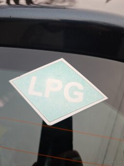 Nisan Juke 1,6 benzín+LPG - 6