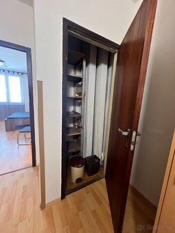 Prenájom Garsónka, Trenčín Zlatovce - výhľad na hrad - 6