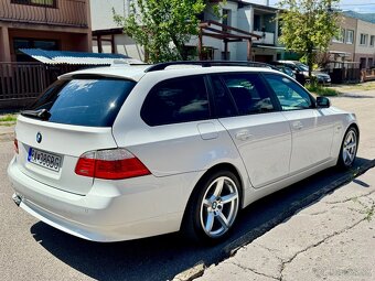 BMW E61 530d LCI INDIVIDUAL -SOFTCLOSE- PANORÁMA - 6