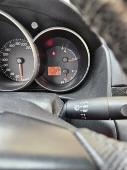 Mazda 3 - 6