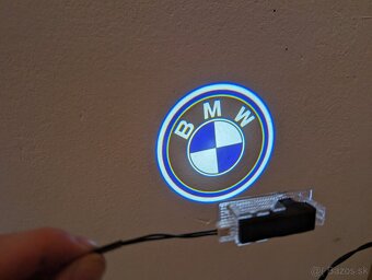 senzor naklonu a led projektory na dvere - 6