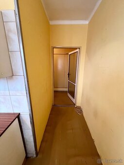 Na predaj tehlový 2 izbový byt, centrum Šurany - 6