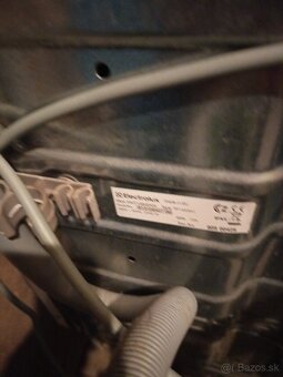 Predám práčku Elektrolux - 6