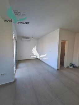 Novostavba apartmánu s výhľadom na more Chorvátsku-Privlaka - 6