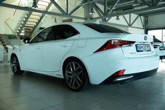 Lexus IS F-Sport Top / audio Mark Levinson - 6