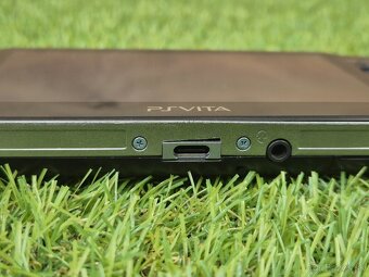 Playstation Vita PCH-1004, USB-C a hra LEGO Marvel - 6