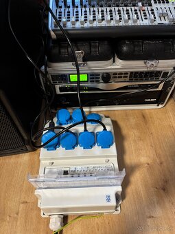 Komplet aparatúry systém  2x 2000W 4 ohm 2x 1400W 8ohm - 6