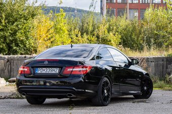 Mercedes-Benz E350 CDI Blue Coupé - 6