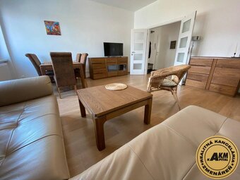 EXKLUZÍVNE Priestranný 3 izbový byt v srdci mesta Zvolen na - 6