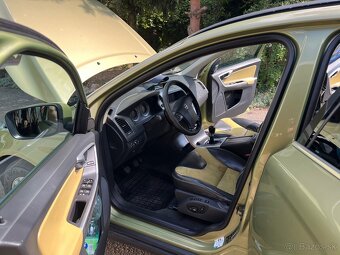 Volvo XC60 2.4D5 - 6