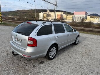 Škoda Octavia 1.6 TDI Combi - 6