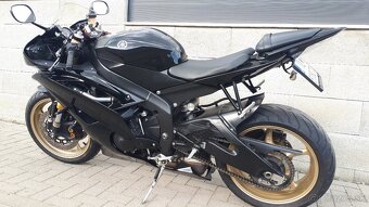 Yamaha YZF R6 - 6