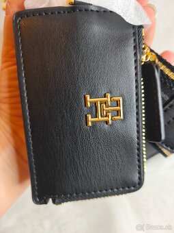 Čierna kabelka zn. Tommy Hilfiger - 6