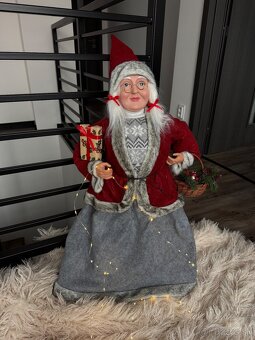 Vianočný Mikuláš, Santa Klaus a pani Klausová - 6