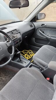 Honda Civic 1.5 vtec econom automat ,rozpredám na diely - 6