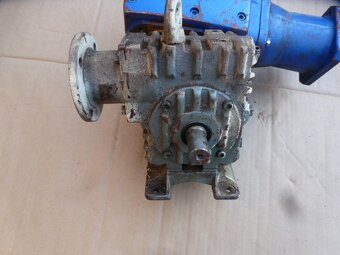Uhlová prevodovka - 6