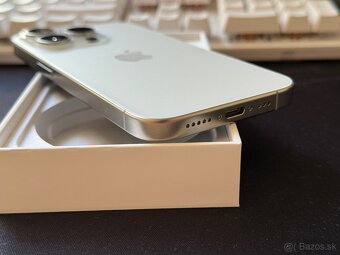iPhone 15 PRO málo použitý - 6
