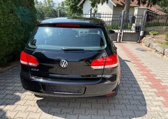 Volkswagen Golf 1,4i VI serviska , klima , benzín manuál - 6
