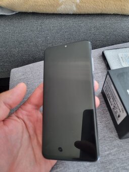 mobilny telefon samsung S20 - 6