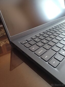 Dell Vostro 3515 - poškodený, no má nové diely - 6