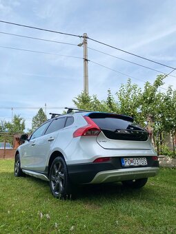 Volvo V40 Cross Country D2 Momentum Pro, Top stav. - 6