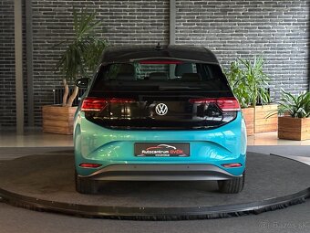 Volkswagen ID.3 Pro Performance 58kWh Modrá - 6